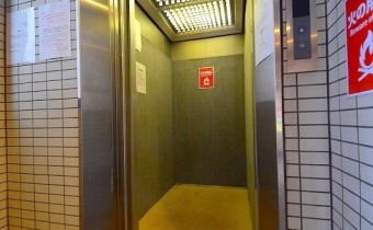 エレベーター