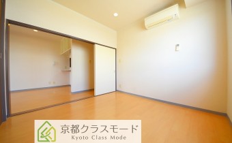 洋室6帖①・別アングル