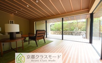 ラウンジ