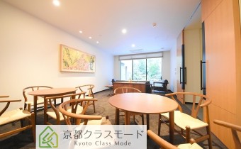 ラウンジ