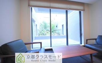 ラウンジ