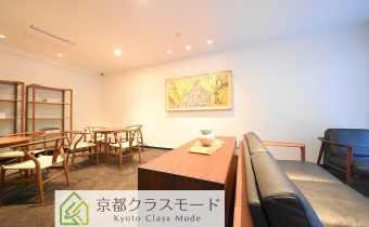 ラウンジ