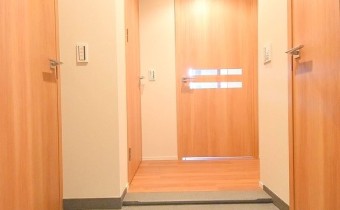 ※室内写真は同マンション内・別タイプの参考画像となります。