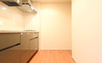 ※室内写真は同マンション内・別タイプの参考画像となります。