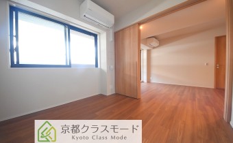 ※室内写真は同マンション内・別タイプの参考画像となります。