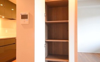 ※室内写真は同マンション内・別タイプの参考画像となります。