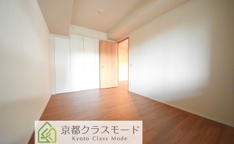 ※室内写真は同マンション内・別タイプの参考画像となります。