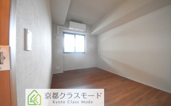 ※室内写真は同マンション内・別タイプの参考画像となります。
