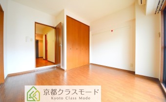 洋室7帖・別アングル