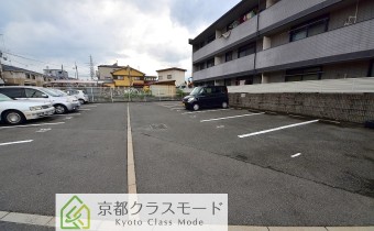 敷地内ガレージ