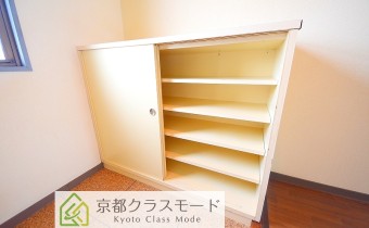 シューズボックス