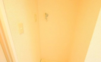 ※室内写真は同マンション内・別タイプの参考画像となります。