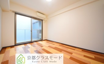 洋室8帖・別アングル