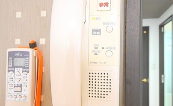 インターホン