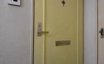 玄関ドア