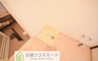 洗面台＆洗濯機置場　※リフォーム時の写真です。