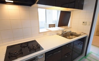 システムキッチン　※リフォーム時の写真です。