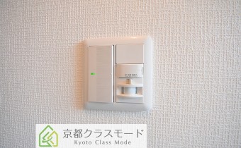 玄関　人勧センサーライト　