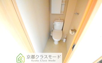 ウォシュレットトイレ　※室内写真は716号室のものです。