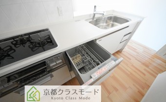 食洗器　※室内写真は716号室のものです。