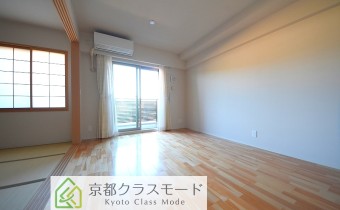 LDK 13.2　※室内写真は716号室のものです。