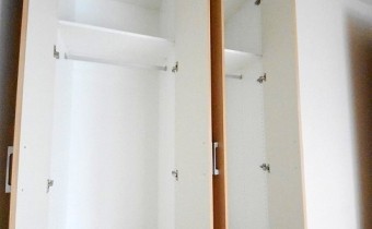 クローゼット　※室内写真は716号室のものです。
