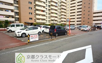 敷地内ガレージ