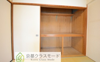 ※室内写真は同マンション内の別のお部屋のものです。