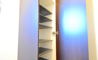 シューズボックス
