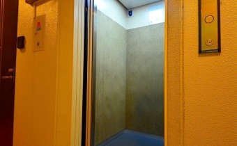 エレベーター