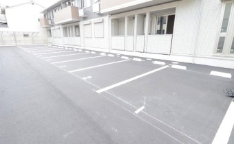 敷地内ガレージ