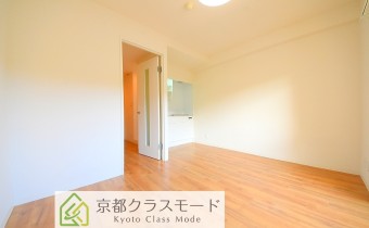 洋室7帖・別アングル