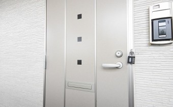 玄関ドア