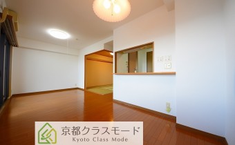 ※室内写真は同マンション内の別タイプのものです。