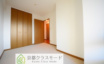 ※室内写真は同マンション内の別タイプのものです。