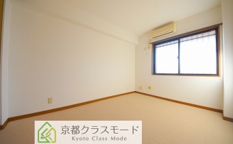 ※室内写真は同マンション内の別タイプのものです。