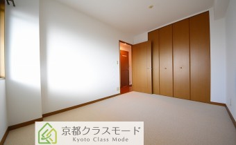 ※室内写真は同マンション内の別タイプのものです。