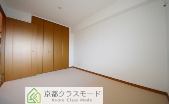 ※室内写真は同マンション内の別タイプのものです。