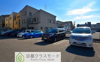 敷地内ガレージ