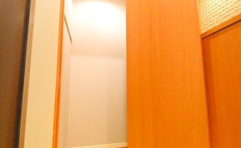 ※室内写真は同建物内・別タイプの参考画像となります。