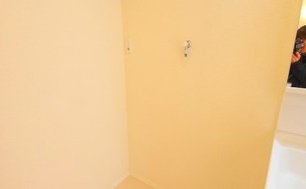 ※室内写真は同建物内・別タイプの参考画像となります。