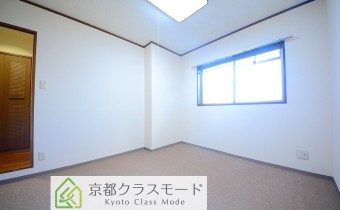 洋室5帖・別アングル