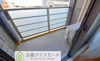 バルコニーはゆったりスペース♪