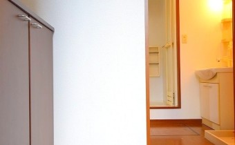 ※室内写真は同建物内・別タイプの参考画像となります。