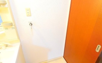 ※室内写真は同建物内・別タイプの参考画像となります。