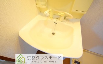 ※室内写真は同建物内・別タイプの参考画像となります。
