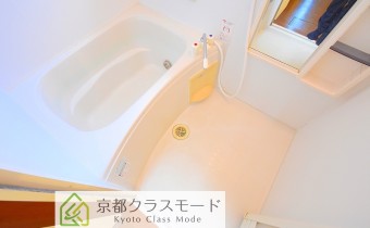※室内写真は同建物内・別タイプの参考画像となります。