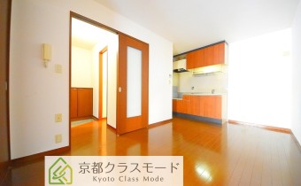 ※室内写真は同建物内・別タイプの参考画像となります。