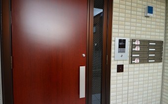 オートロックドア