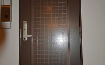 玄関ドア